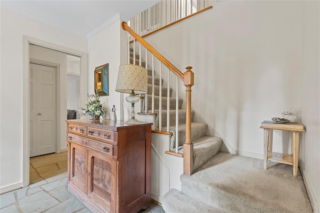 106 White Gate Road Pittsburgh, PA 15238 - Photo 18 of 42 Gallery Image 18
