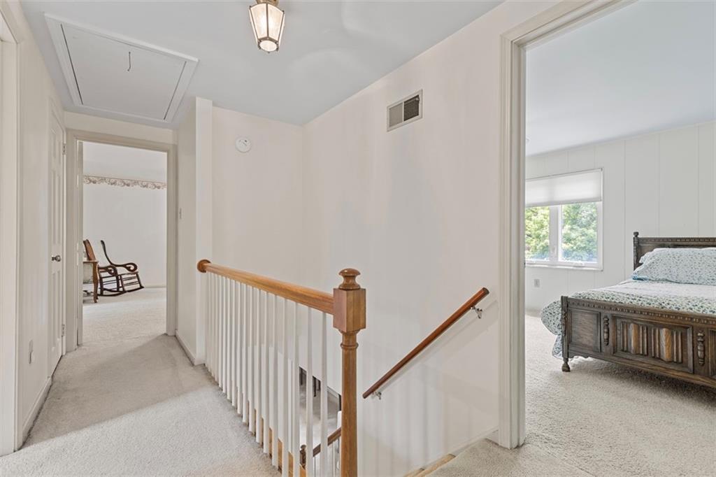106 White Gate Road Pittsburgh, PA 15238 - Photo 19 of 42 Gallery Image 19