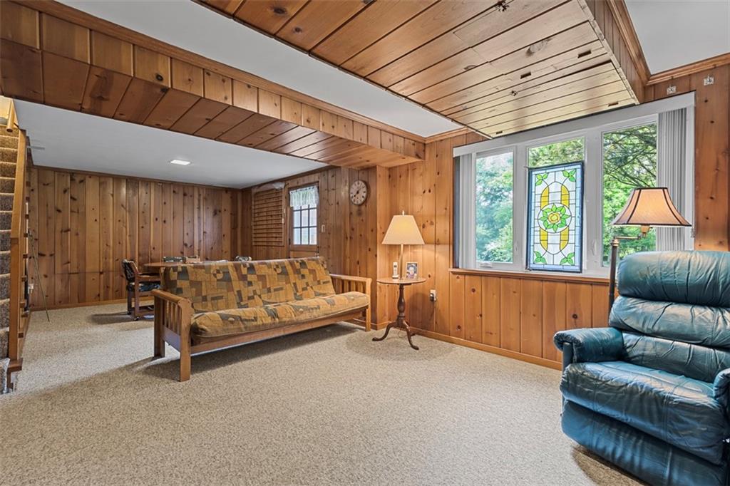 106 White Gate Road Pittsburgh, PA 15238 - Photo 33 of 42 Gallery Image 33