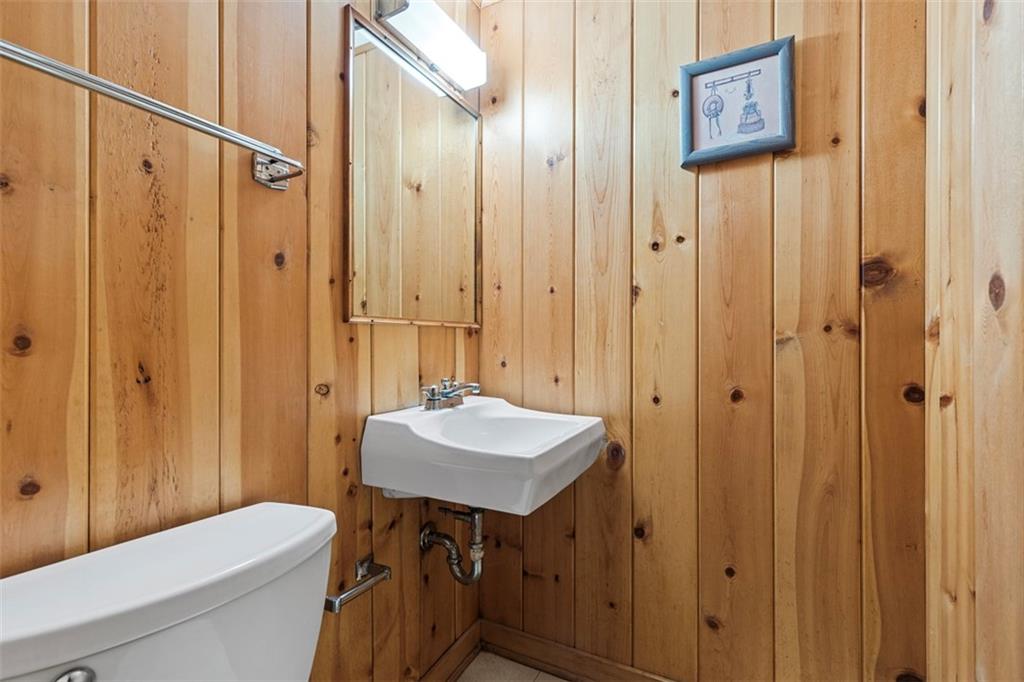 106 White Gate Road Pittsburgh, PA 15238 - Photo 35 of 42 Gallery Image 35