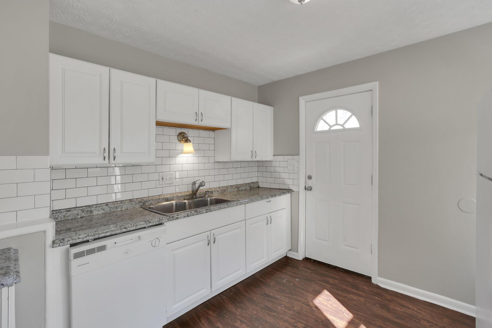1865 Agler Road, Unit 1867 Columbus, OH 43224 - Photo 11 of 37 10-web-or-mls-G02A6073