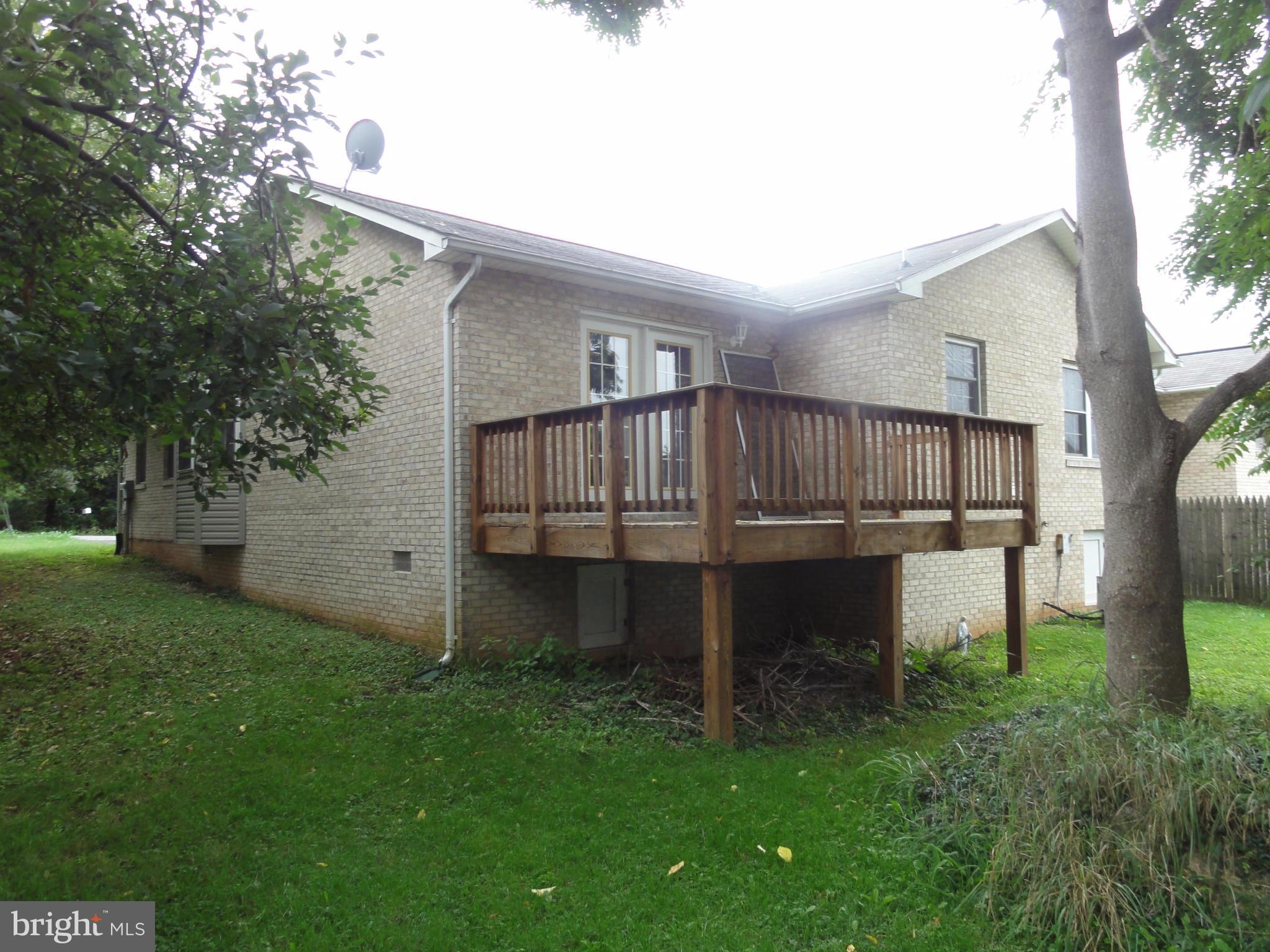 12 Portsmouth Road Front Royal, VA 22630 - Photo 2 of 24 Exterior (Rear)
