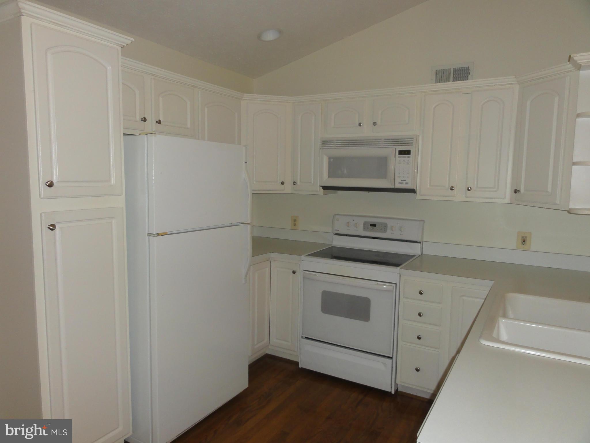 12 Portsmouth Road Front Royal, VA 22630 - Photo 13 of 24 Kitchen