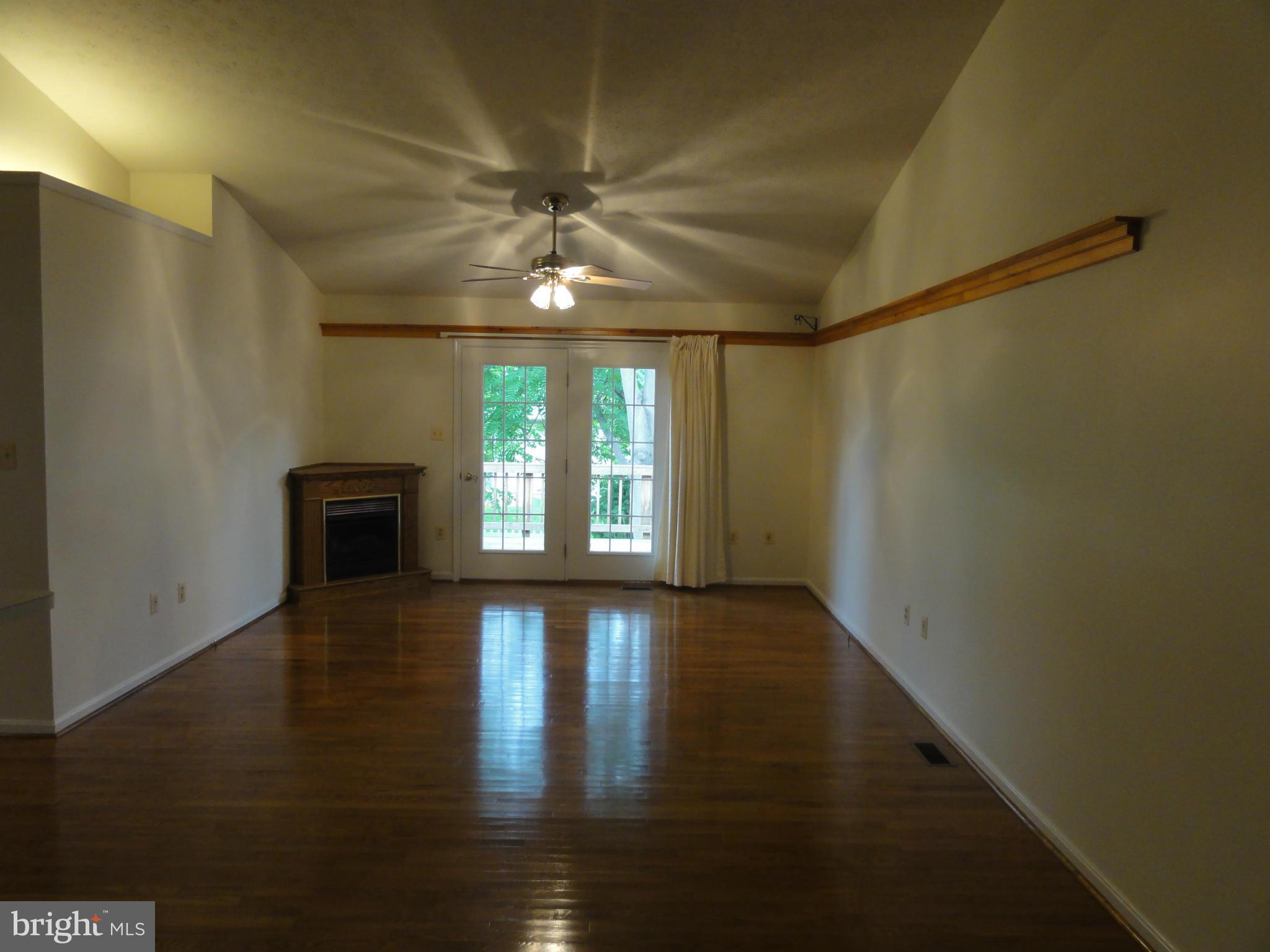 12 Portsmouth Road Front Royal, VA 22630 - Photo 10 of 24 Living Room