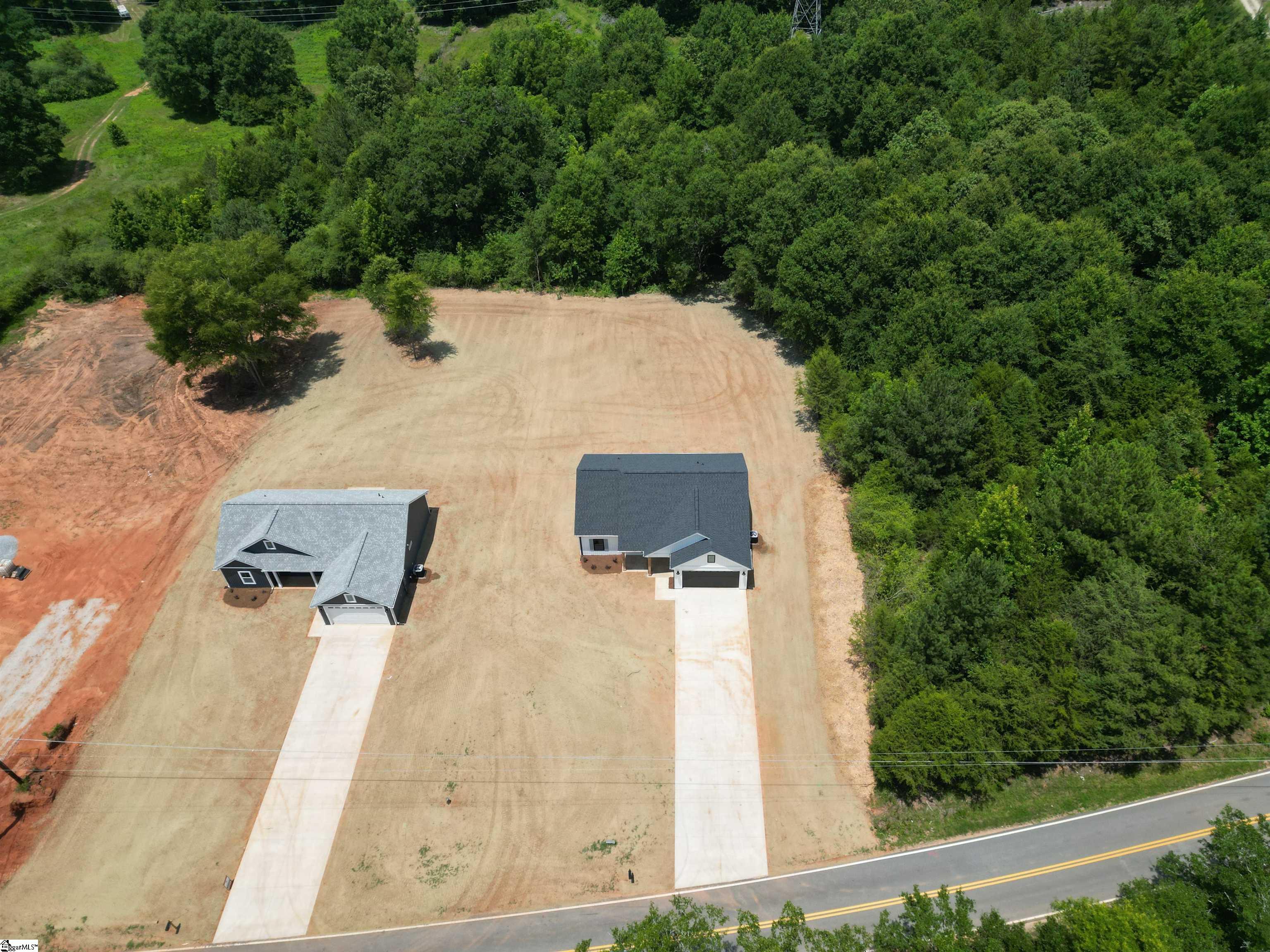 486 Hellams Road Gray Court, SC 29645 - Photo 3 of 32