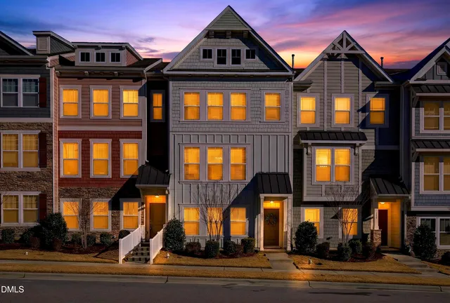 $465,000 | 345 Great Northern Station, Apex, NC 27502