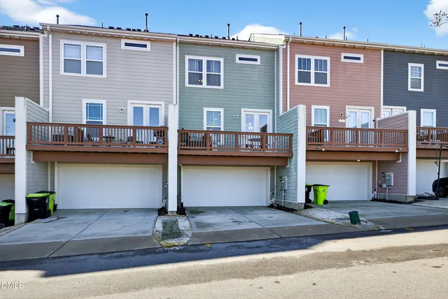 $465,000 | 345 Great Northern Station, Apex, NC 27502