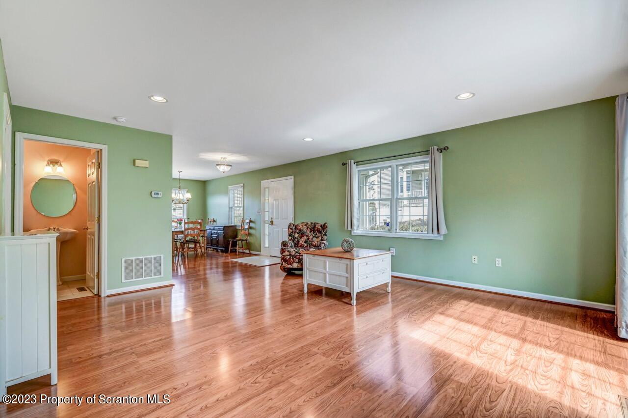 8 Waterford Road Clarks Summit, PA 18411 - Photo 12 of 36 Gallery Image 12