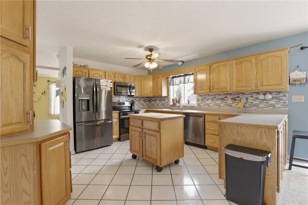 104 Rani Way Somerset, PA 15501 - Photo 9 of 47