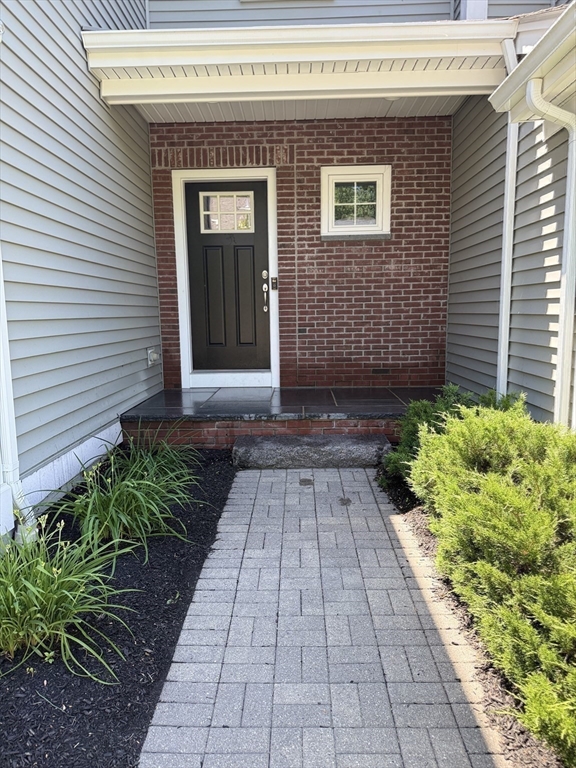 143 Brookview Road, Unit 143 Franklin, MA 02038 - Photo 4 of 29
