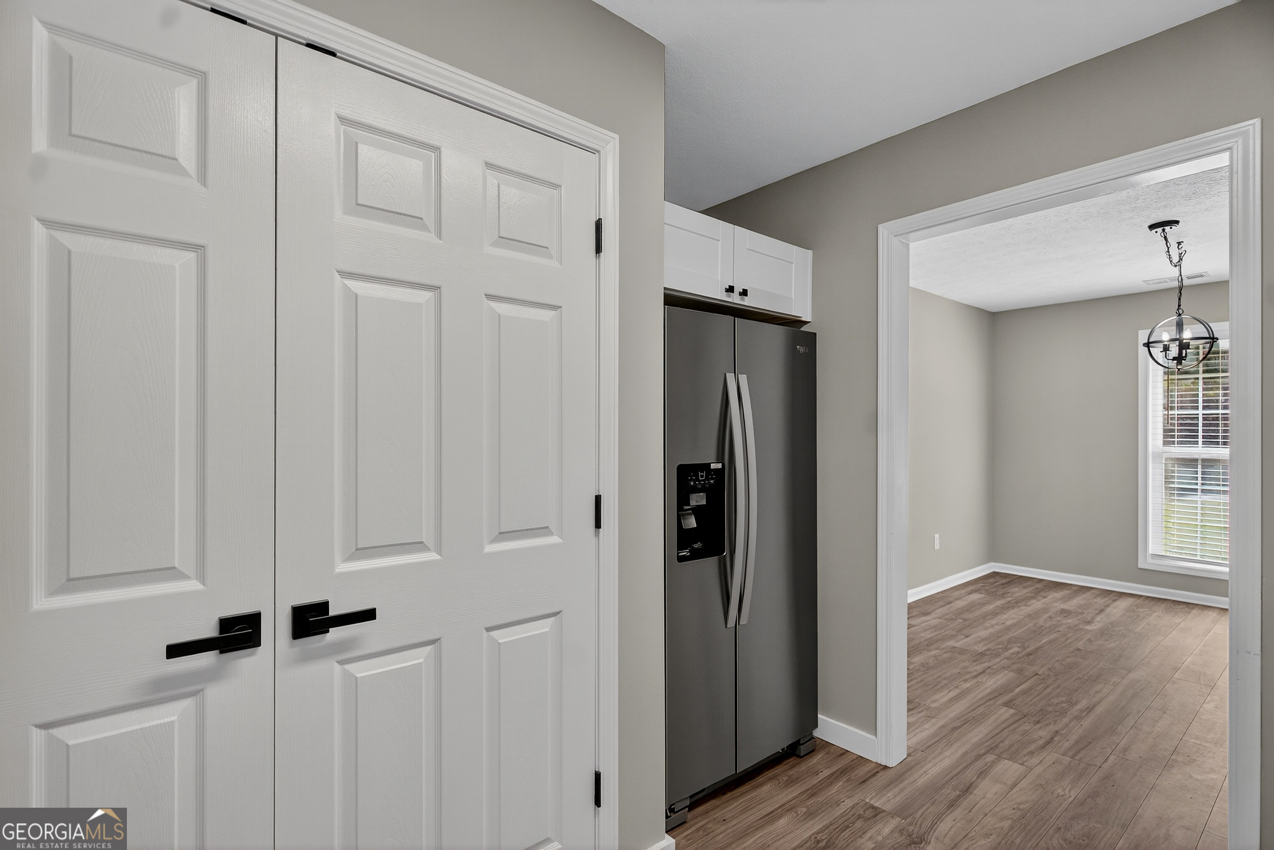 105 Ridgefield Drive LaGrange, GA 30241 - Photo 9 of 18 a view of an entryway with wooden floor