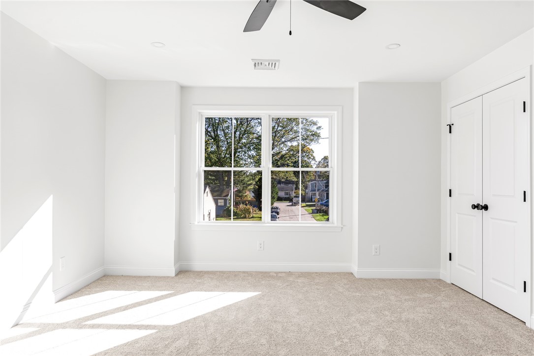 83 Pine Crest Drive East Providence, RI 02915 - Photo 16 of 25