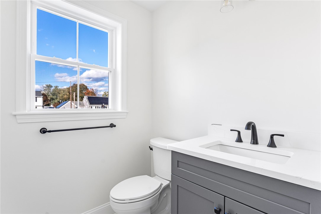 83 Pine Crest Drive East Providence, RI 02915 - Photo 20 of 25