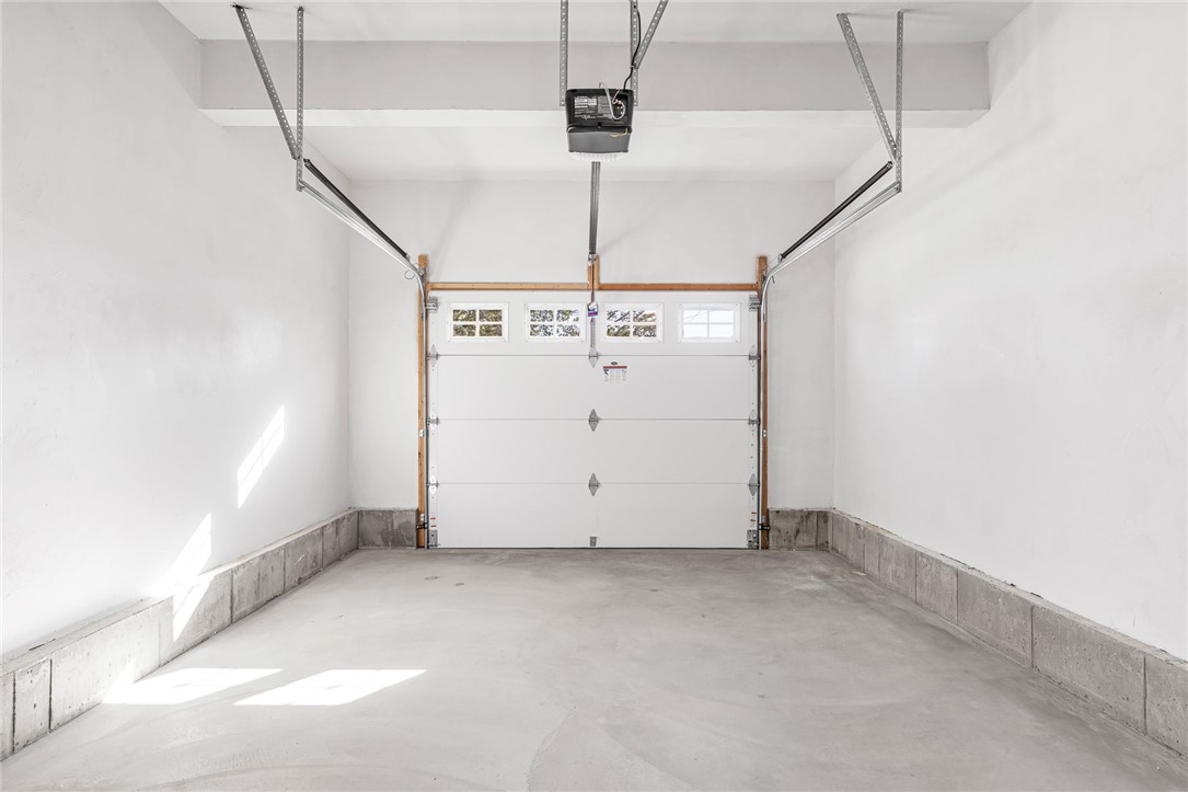 83 Pine Crest Drive East Providence, RI 02915 - Photo 22 of 25