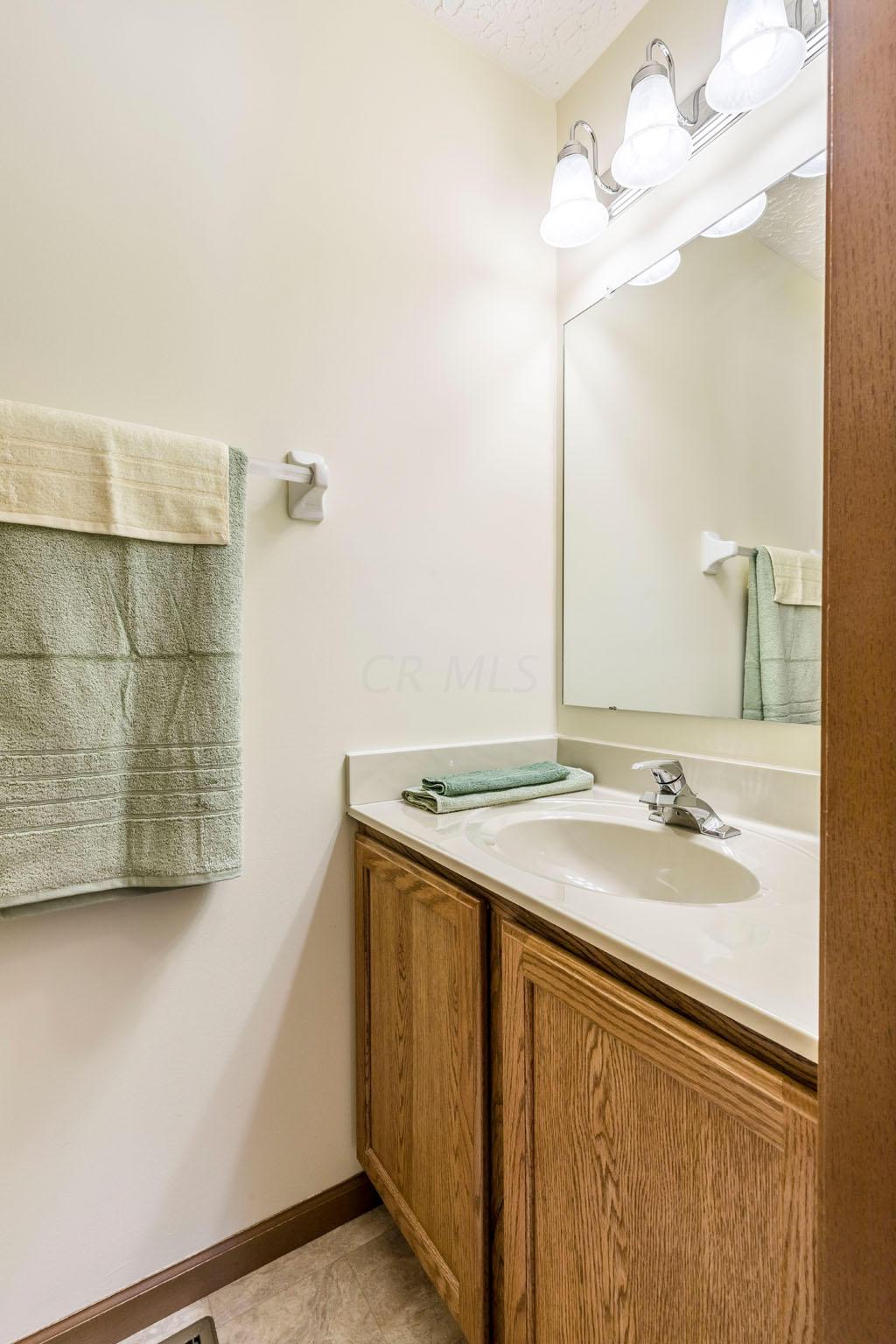7931 Rodebaugh Road Reynoldsburg, OH 43068 - Photo 16 of 30