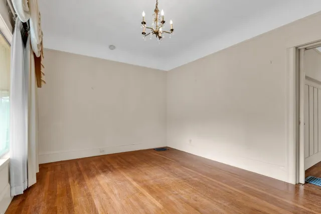 $749,000 | 852 58th Street, Oakland, CA 94608