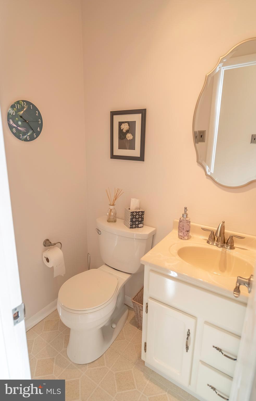 802 Walnut Ridge Drive Pottstown, PA 19464 - Photo 8 of 22 Gallery Image 8