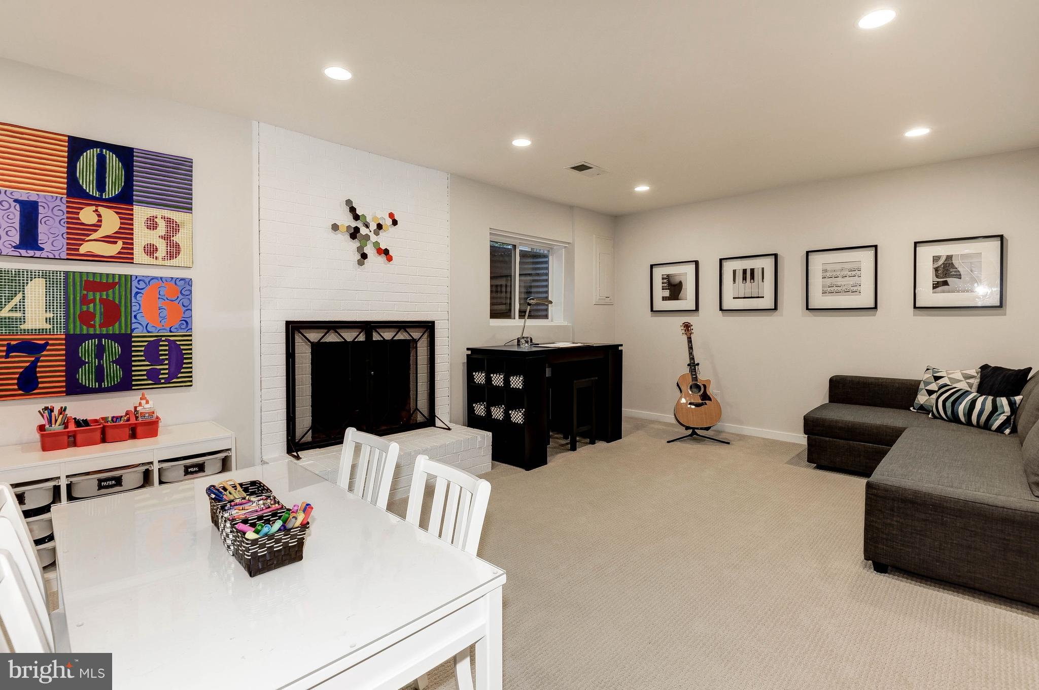 1626 Apricot Court Reston, VA 20190 - Photo 28 of 38 Gallery Image 28