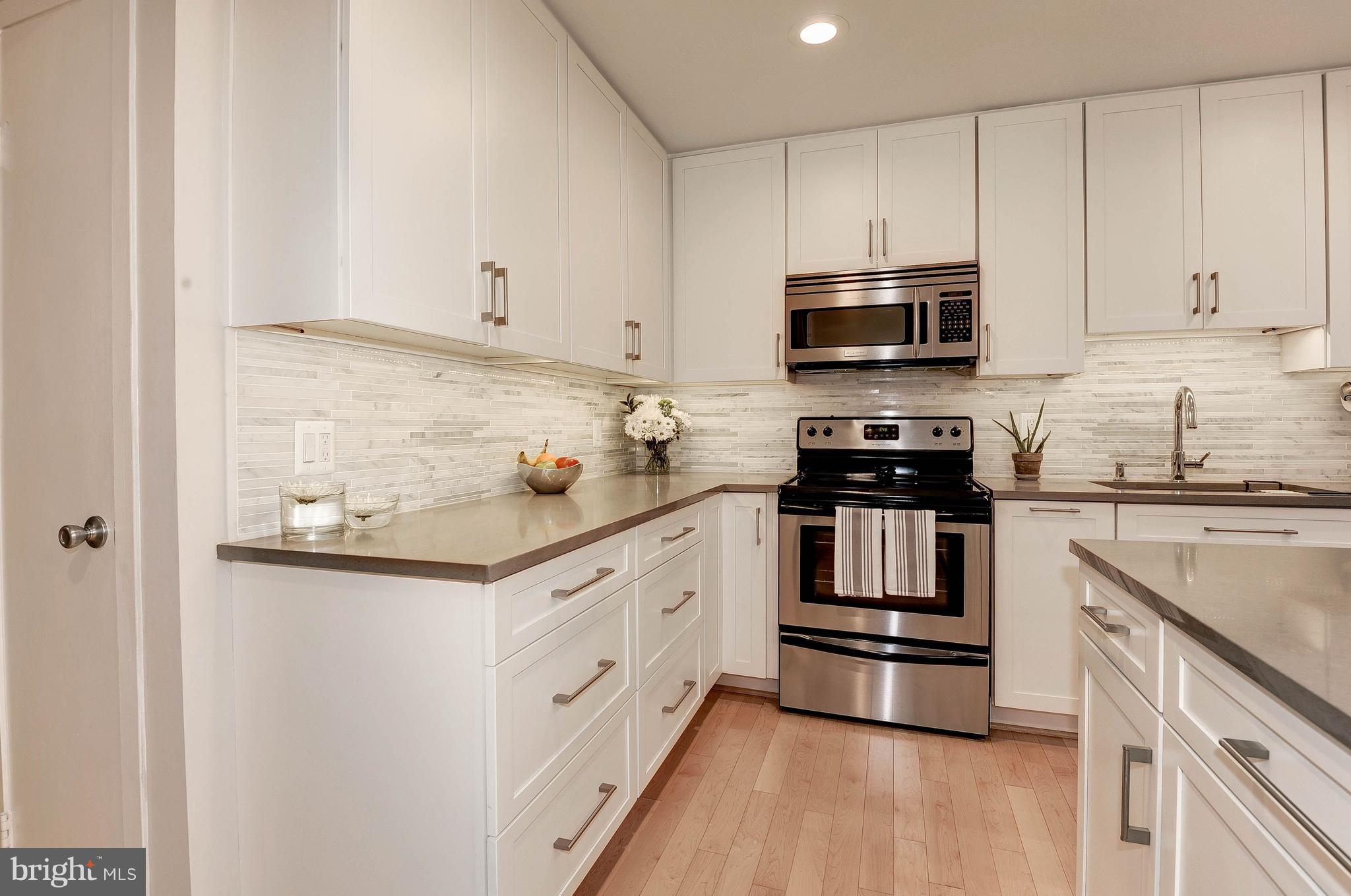 1626 Apricot Court Reston, VA 20190 - Photo 8 of 38 Gallery Image 8