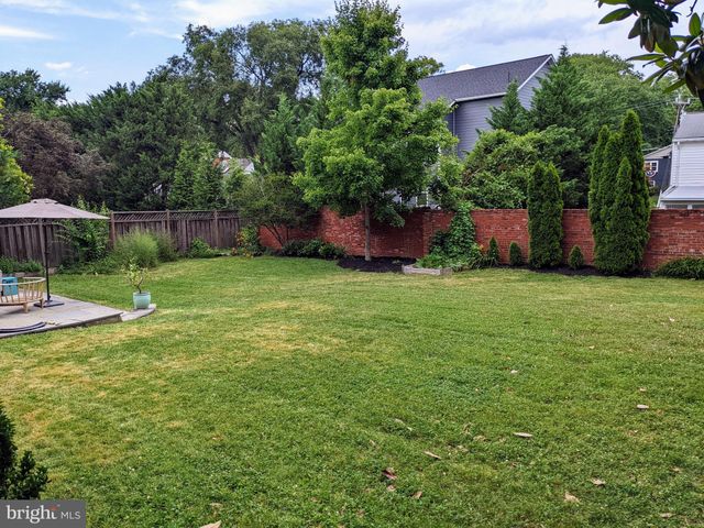 $849,000 | 1022 Croton Drive, Alexandria, VA 22308