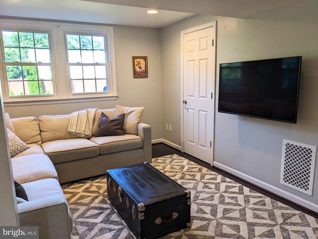 $849,000 | 1022 Croton Drive, Alexandria, VA 22308