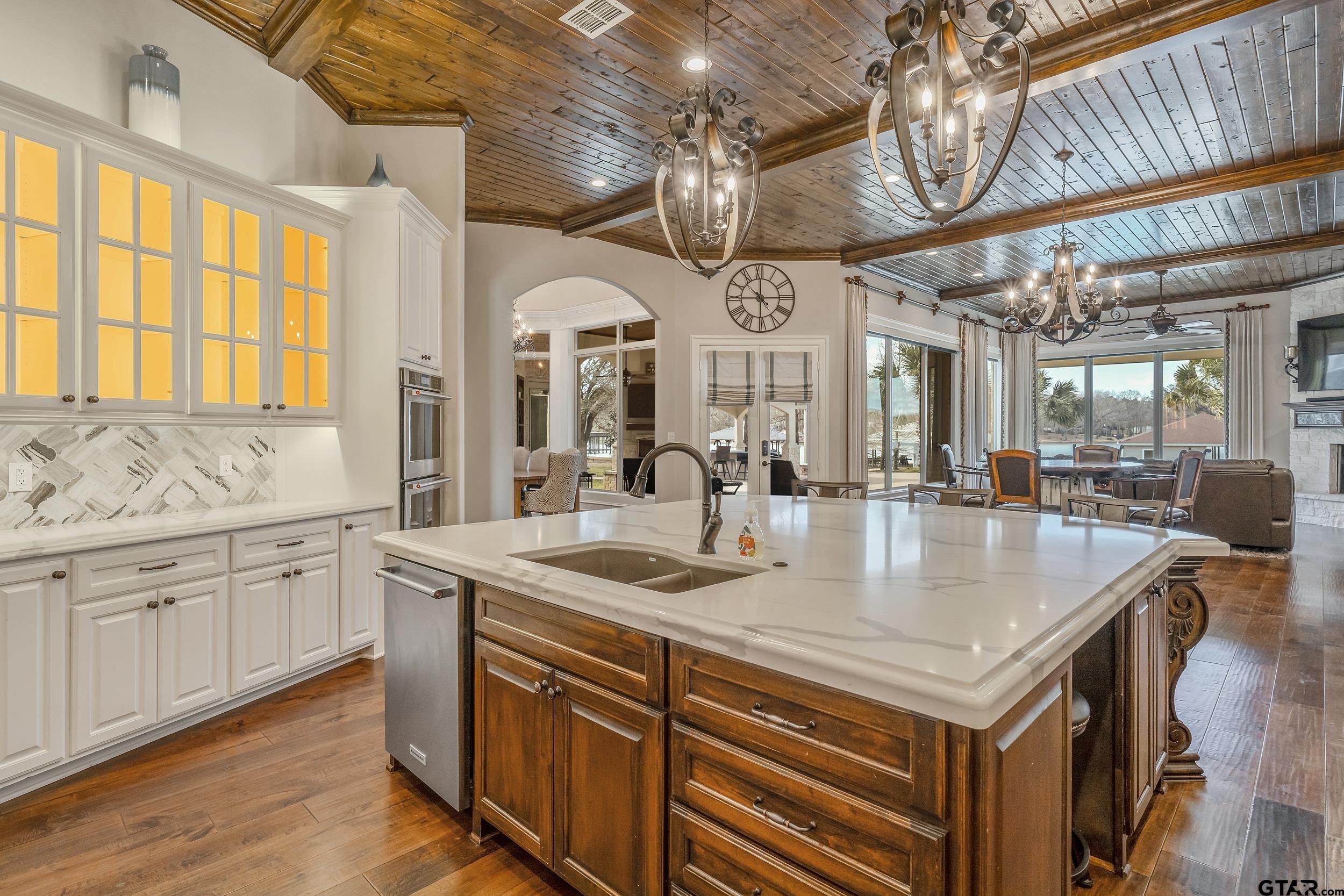 13793 Peninsula Road Whitehouse, TX 75791 - Photo 20 of 48 a view of a kitchen counter top space