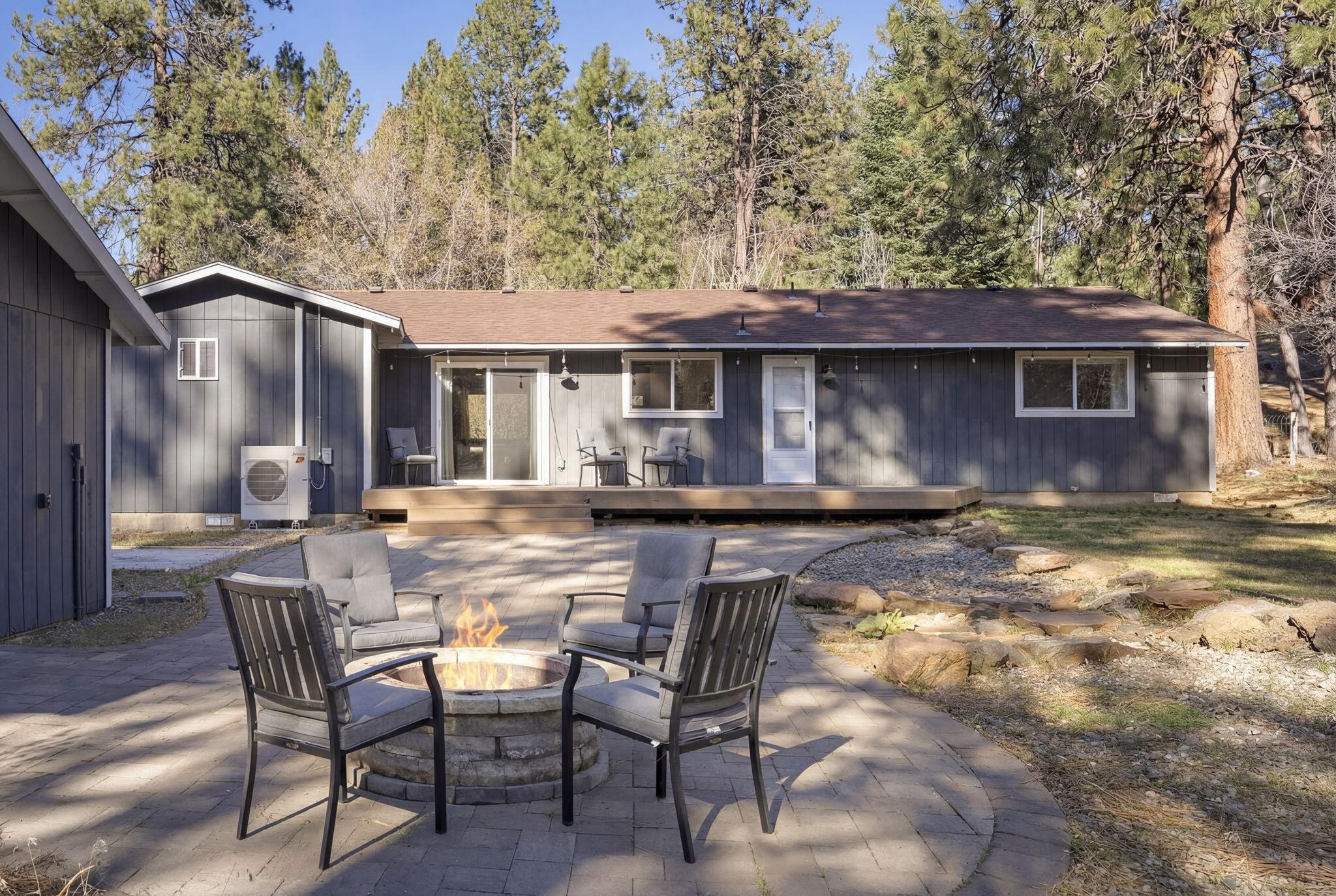 18949 Baker Road Bend, OR 97702 - Photo 30 of 36