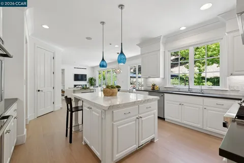$2,895,000 | 31 Sandy Court, Orinda, CA 94563
