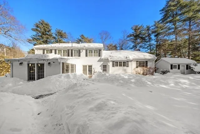 $1,599,900 | 5 Old County Road, Hingham, MA 02043
