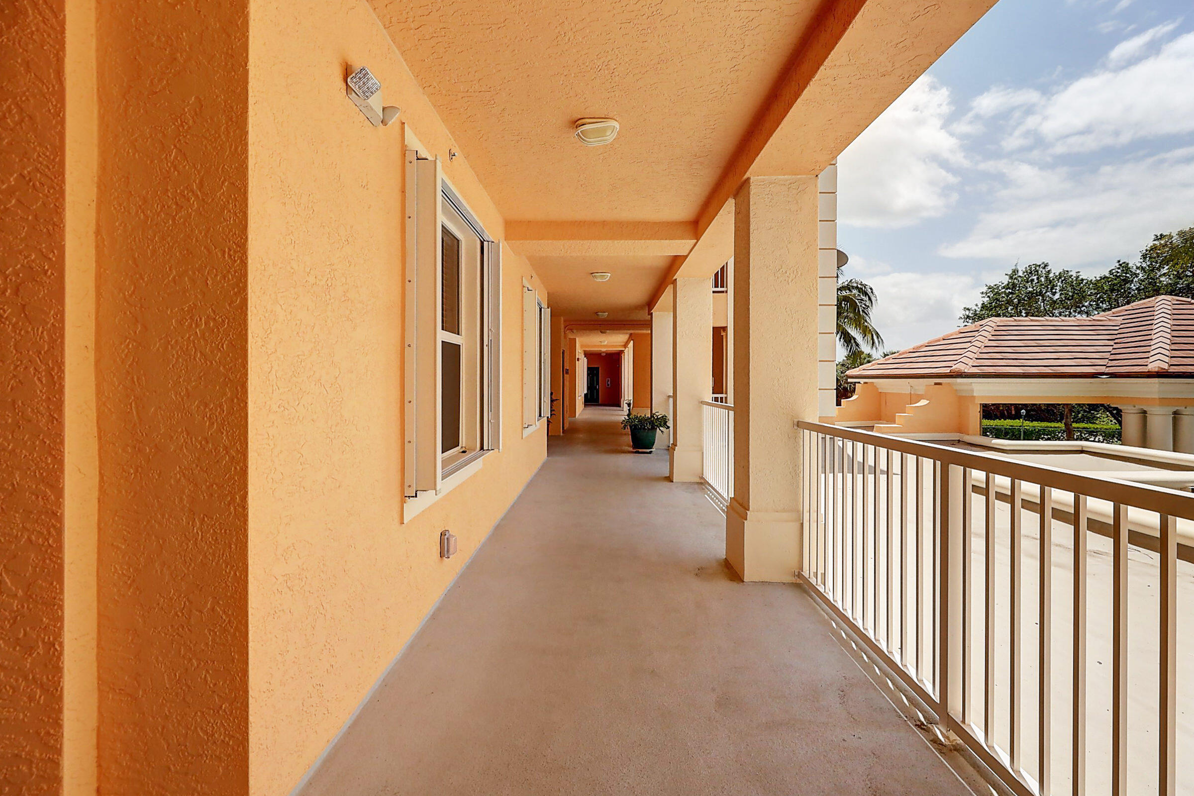 1002 Windward Drive Fort Pierce, FL 34949 - Photo 72 of 122 Catwalk to unit