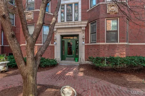 $299,900 | 378 North Taylor Avenue, Unit 3E, St. Louis, MO 63108