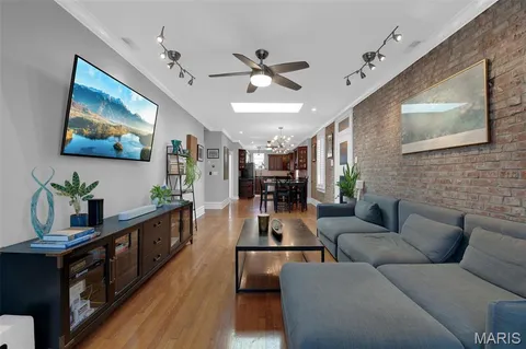 $299,900 | 378 North Taylor Avenue, Unit 3E, St. Louis, MO 63108