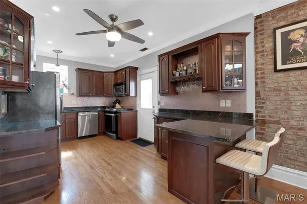 $299,900 | 378 North Taylor Avenue, Unit 3E, St. Louis, MO 63108