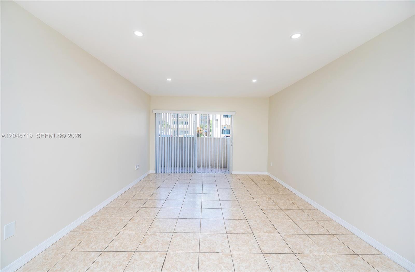 7705 Southwest 86th Street, Unit B114 Miami, FL 33143 - Photo 20 of 34