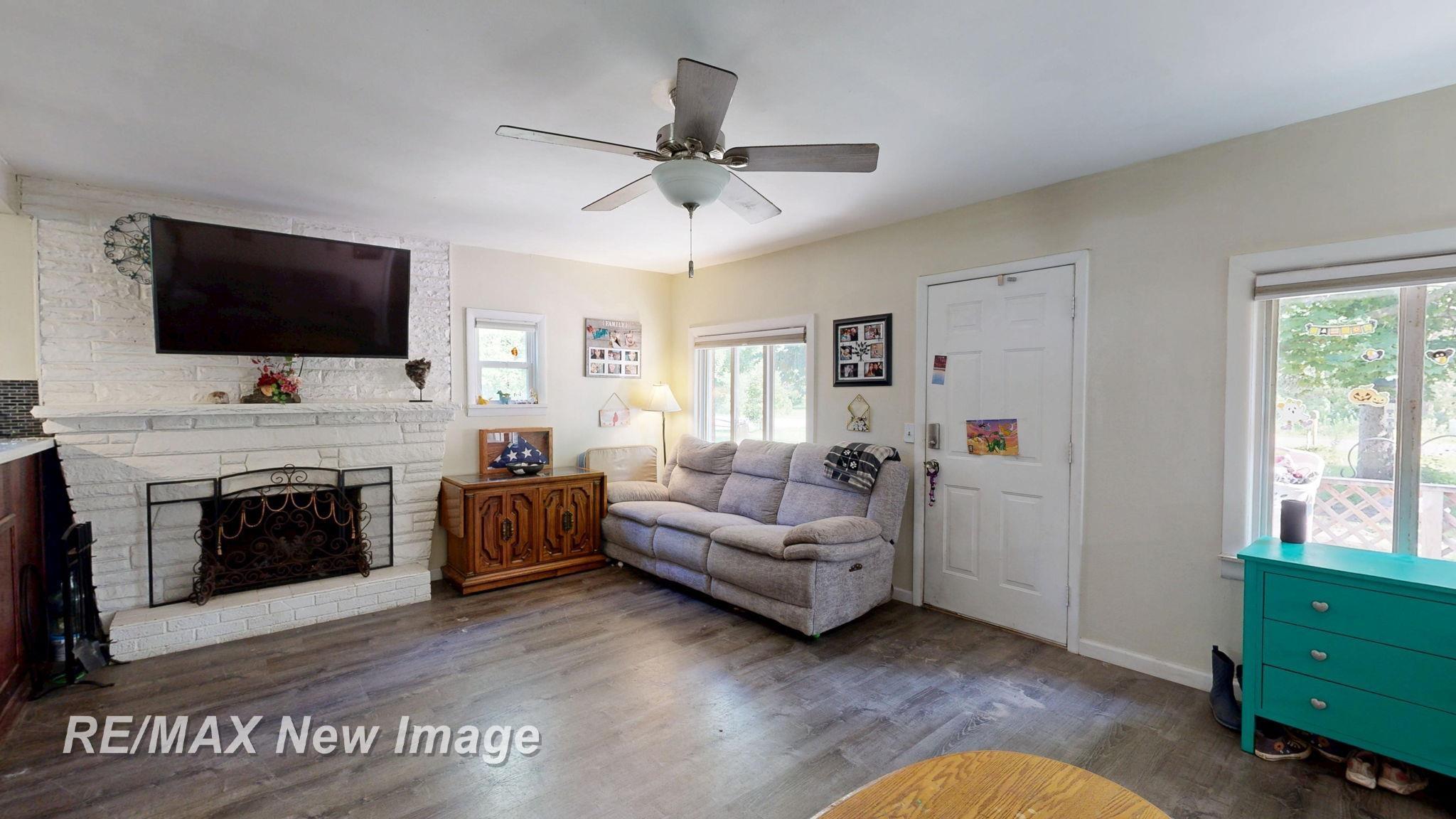9377 Hubbard Road Davison, MI 48423 - Photo 8 of 22