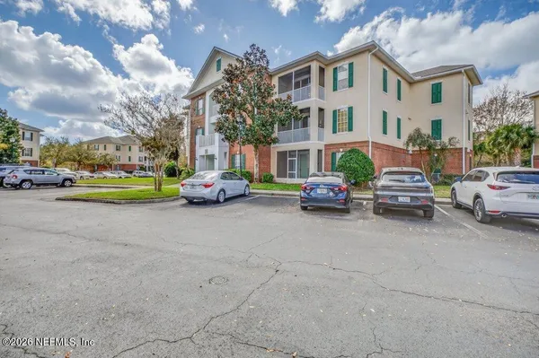 $210,000 | 785 Oakleaf Plantation Parkway, Unit 1412, Orange Park, FL 32065