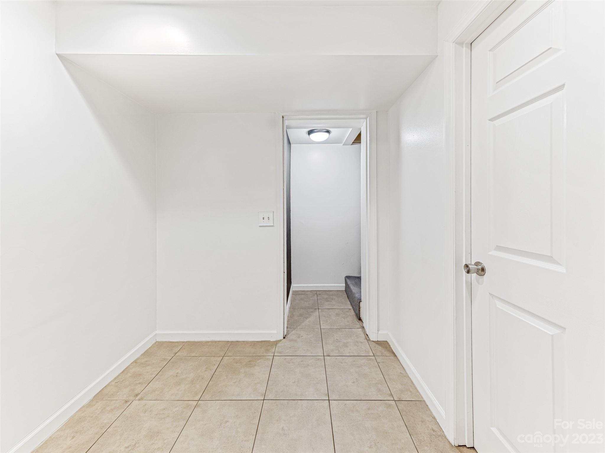 2417 Kanuga Road Hendersonville, NC 28739 - Photo 25 of 39 Gallery Image 25