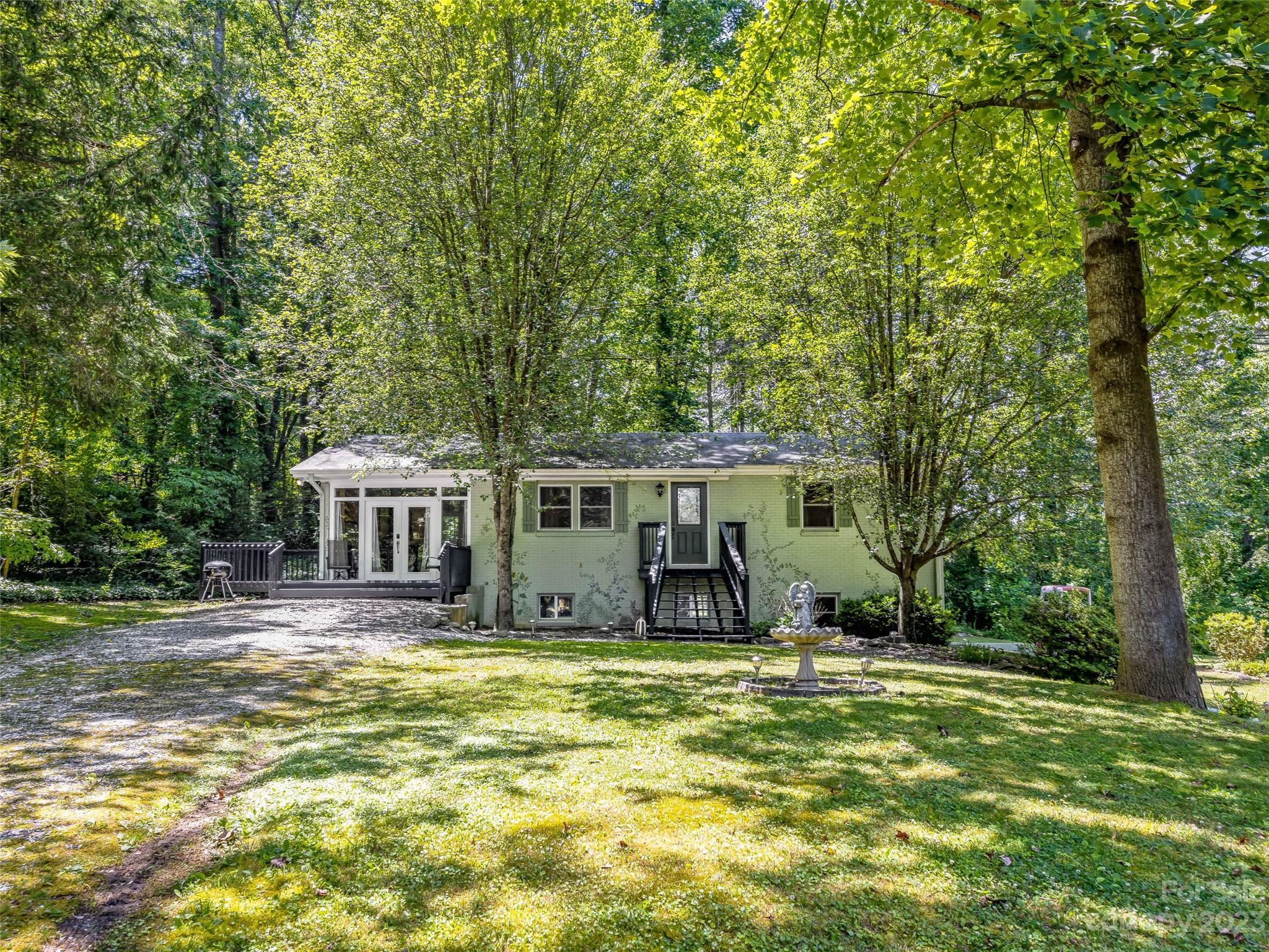 2417 Kanuga Road Hendersonville, NC 28739 - Photo 4 of 39 Gallery Image 4