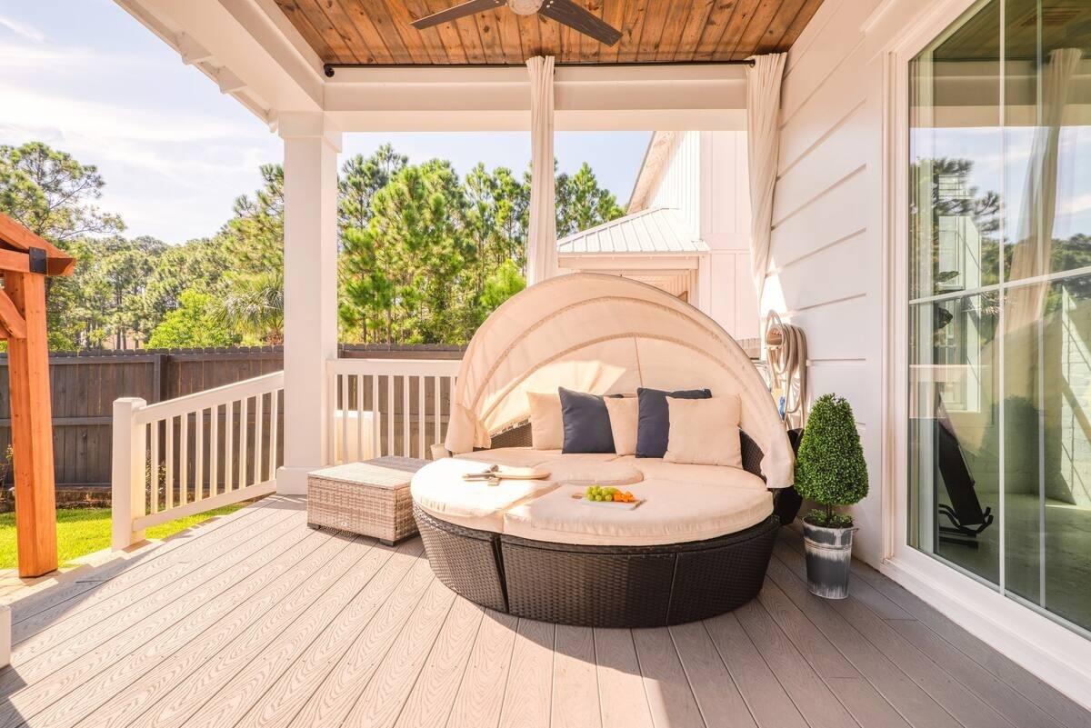 37 Riley Court Miramar Beach, FL 32550 - Photo 46 of 47 Round Sunbed
