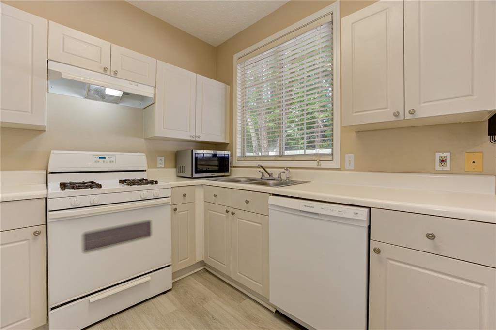 105 Windcroft Circle Northwest Acworth, GA 30101 - Photo 22 of 43