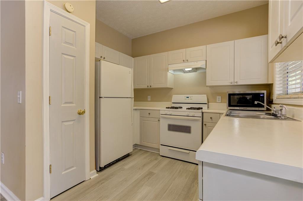 105 Windcroft Circle Northwest Acworth, GA 30101 - Photo 23 of 43