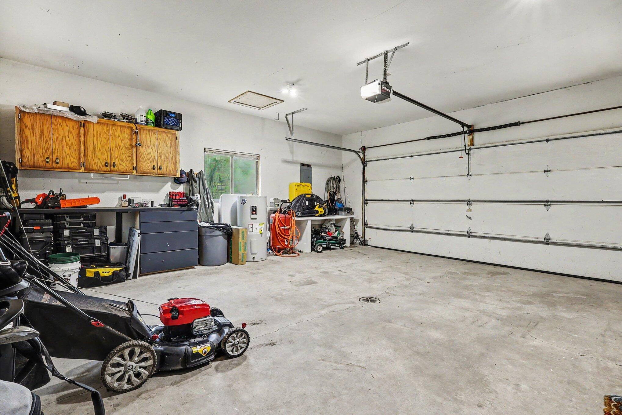 240 South Broton Road Muskegon, MI 49442 - Photo 24 of 25 020_file_6760