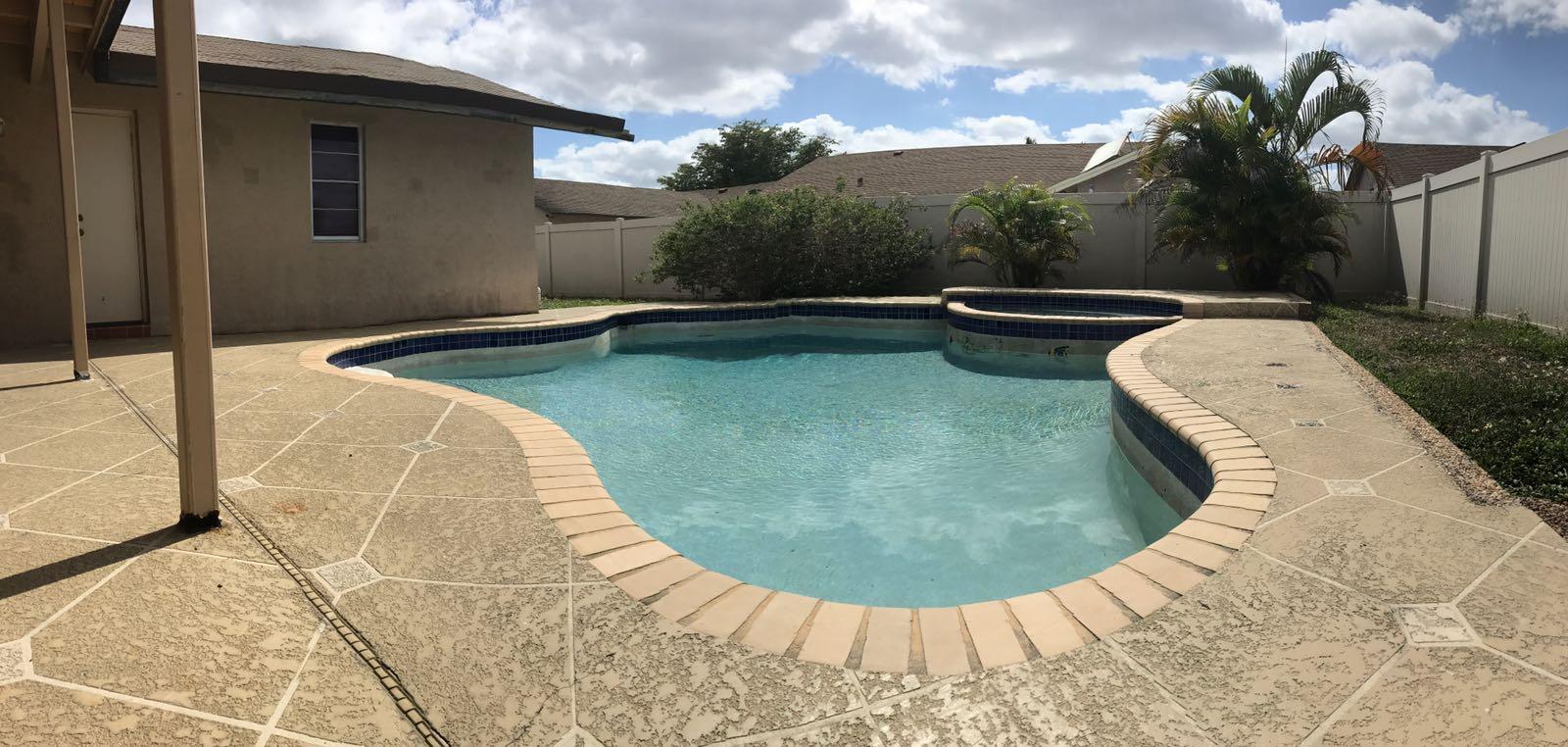 23111 Southwest 54th Avenue Boca Raton, FL 33433 - Photo 3 of 14 c0fbe5bd-40f6-40dc-9b1b-0c6f12a292cc