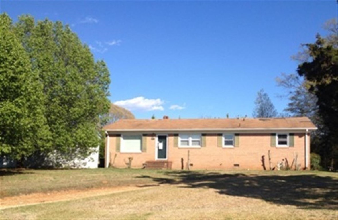 642 Golden Creek Road Liberty, SC 29657 - Photo 1 of 25 Gallery Image 1
