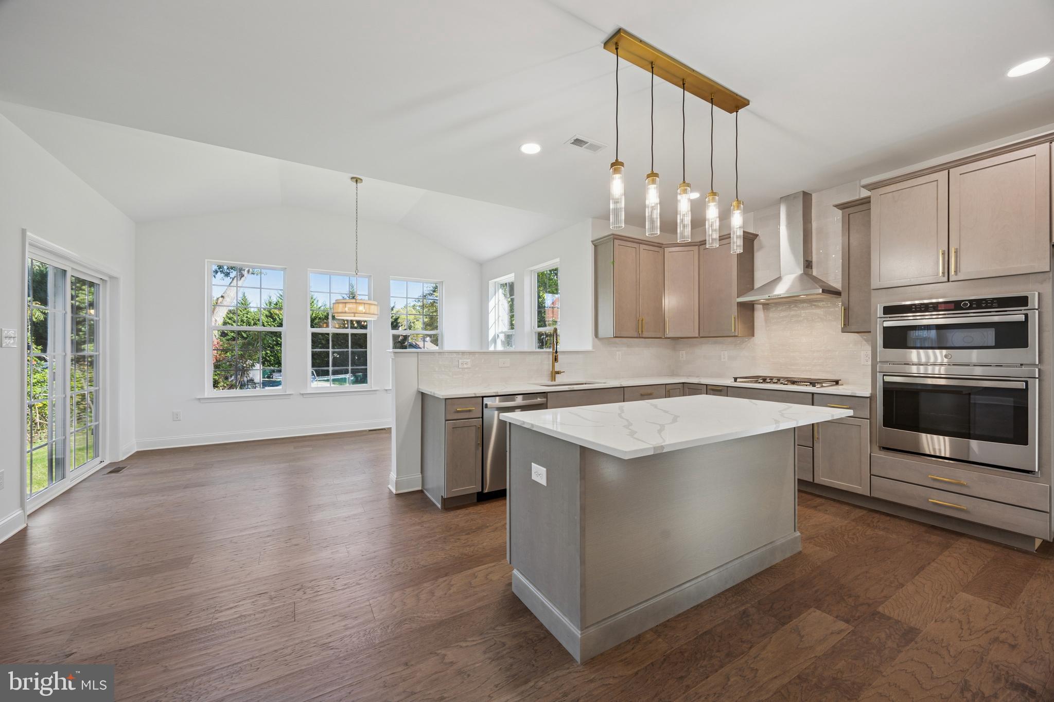 1135 Gibbsboro Road Voorhees, NJ 08043 - Photo 20 of 51 Kitchen / Morning Room