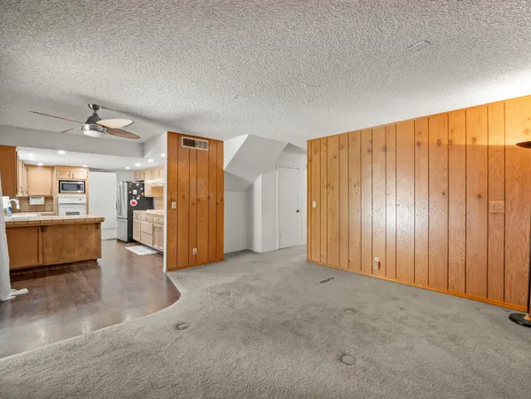 $479,500 | 5197 East Hamilton Avenue, Fresno, CA 93727