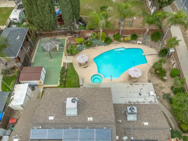 $479,500 | 5197 East Hamilton Avenue, Fresno, CA 93727