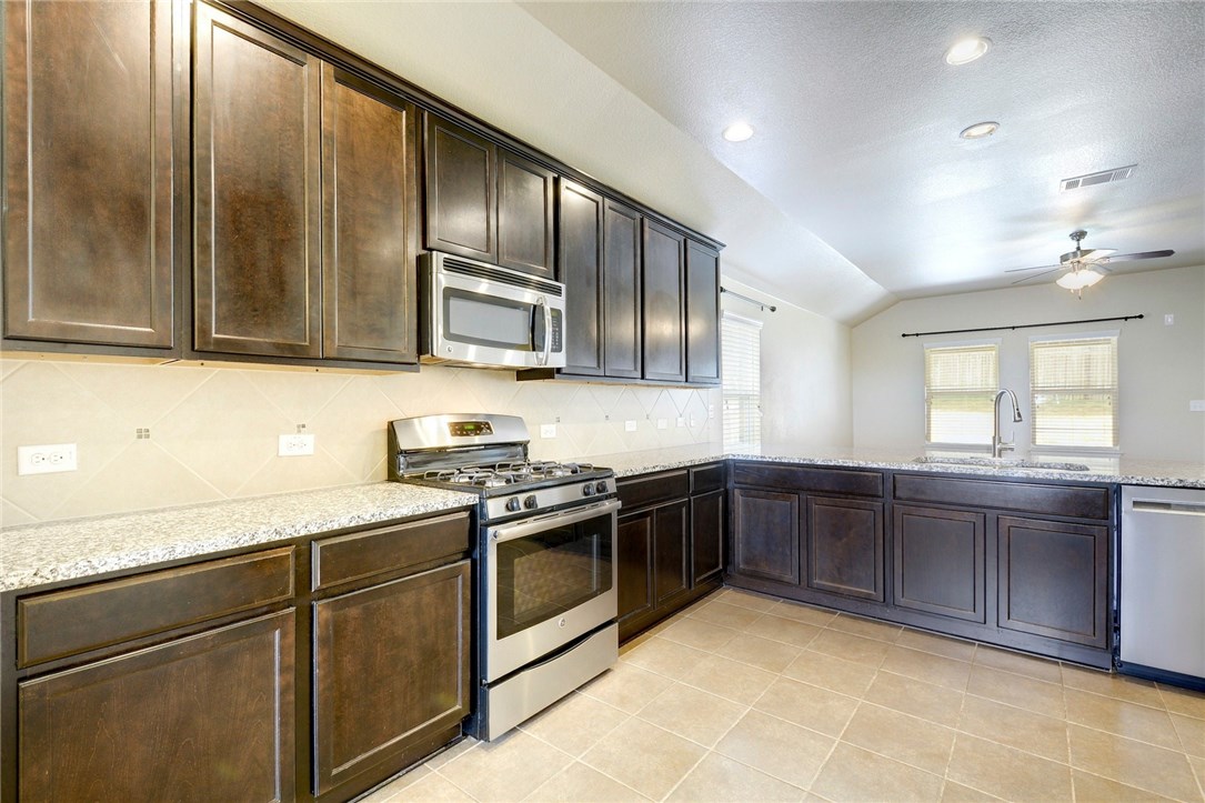 3621 Rams Horn Way Round Rock, TX 78665 - Photo 9 of 24