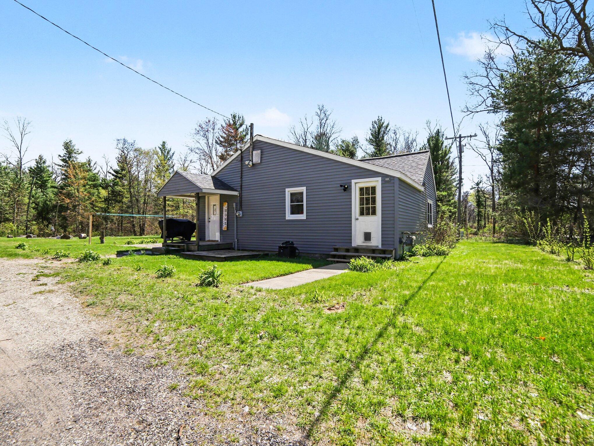 8168 Holton Road Holton, MI 49425 - Photo 20 of 26 021_file_5815