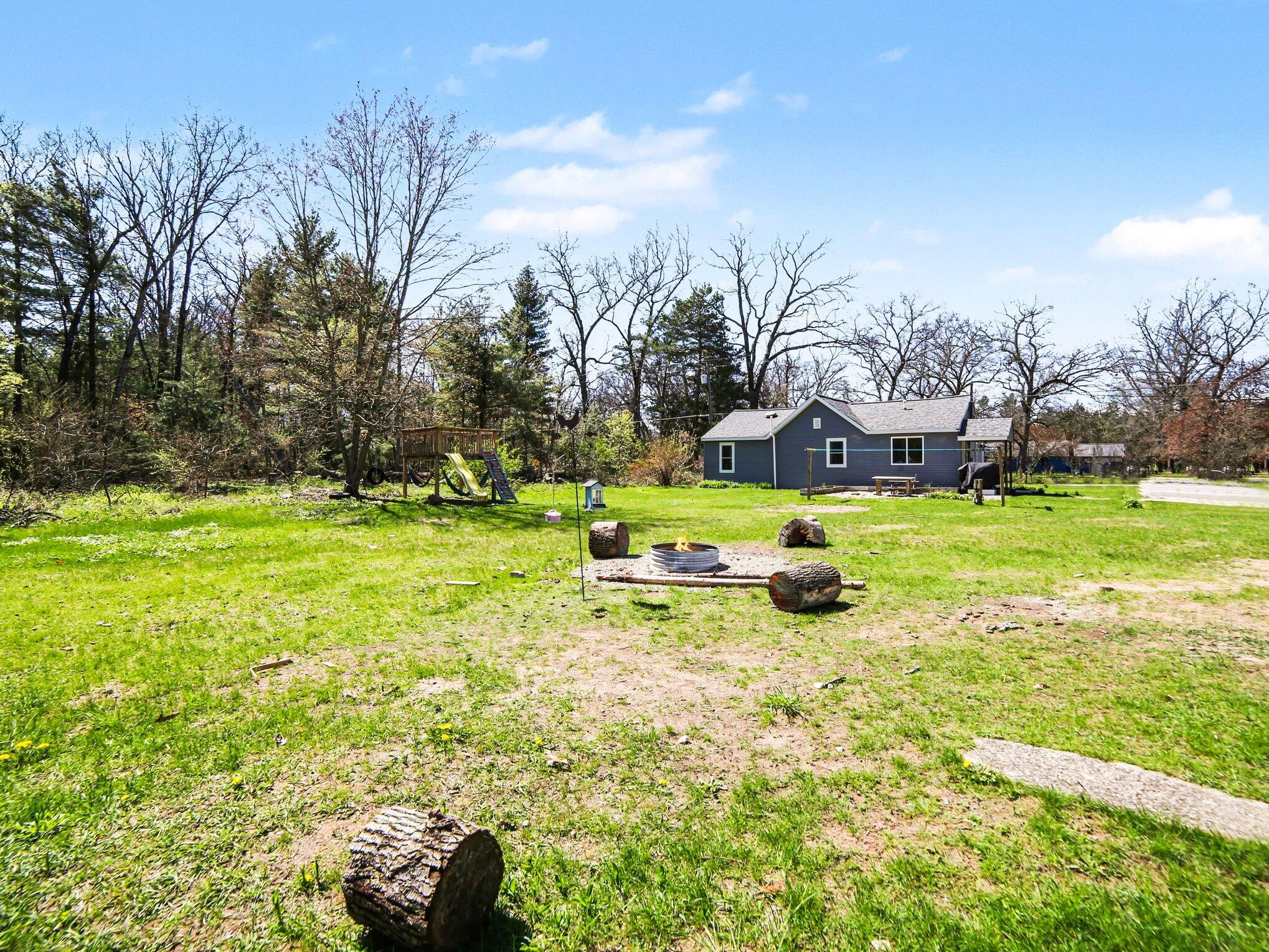 8168 Holton Road Holton, MI 49425 - Photo 22 of 26 023_file_4068